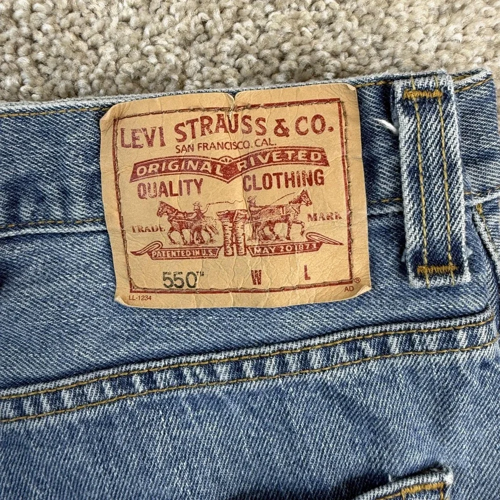 Y2K Levis 550 Jeans Mens 46x32 Light Wash Blue Denim Relaxed Tapered Pants